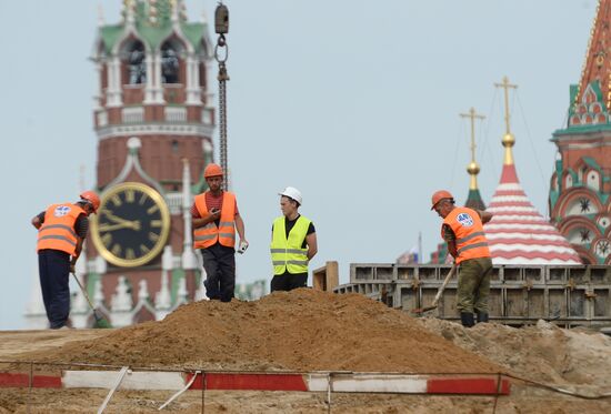 Moscow Mayor Sergei Sobyanin inspects Zaryadye and Luzhniki developments