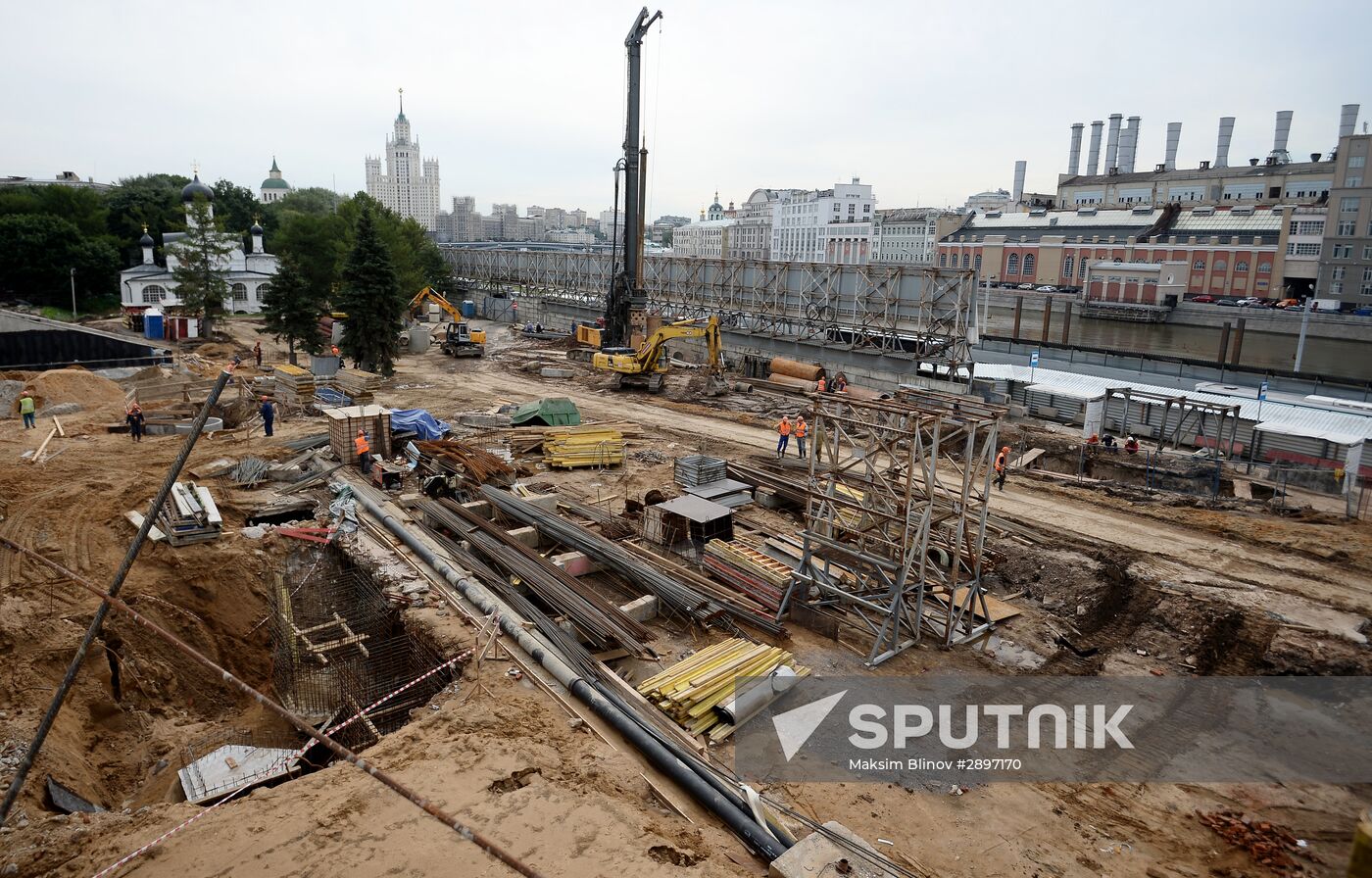 Moscow Mayor Sergei Sobyanin inspects Zaryadye and Luzhniki developments