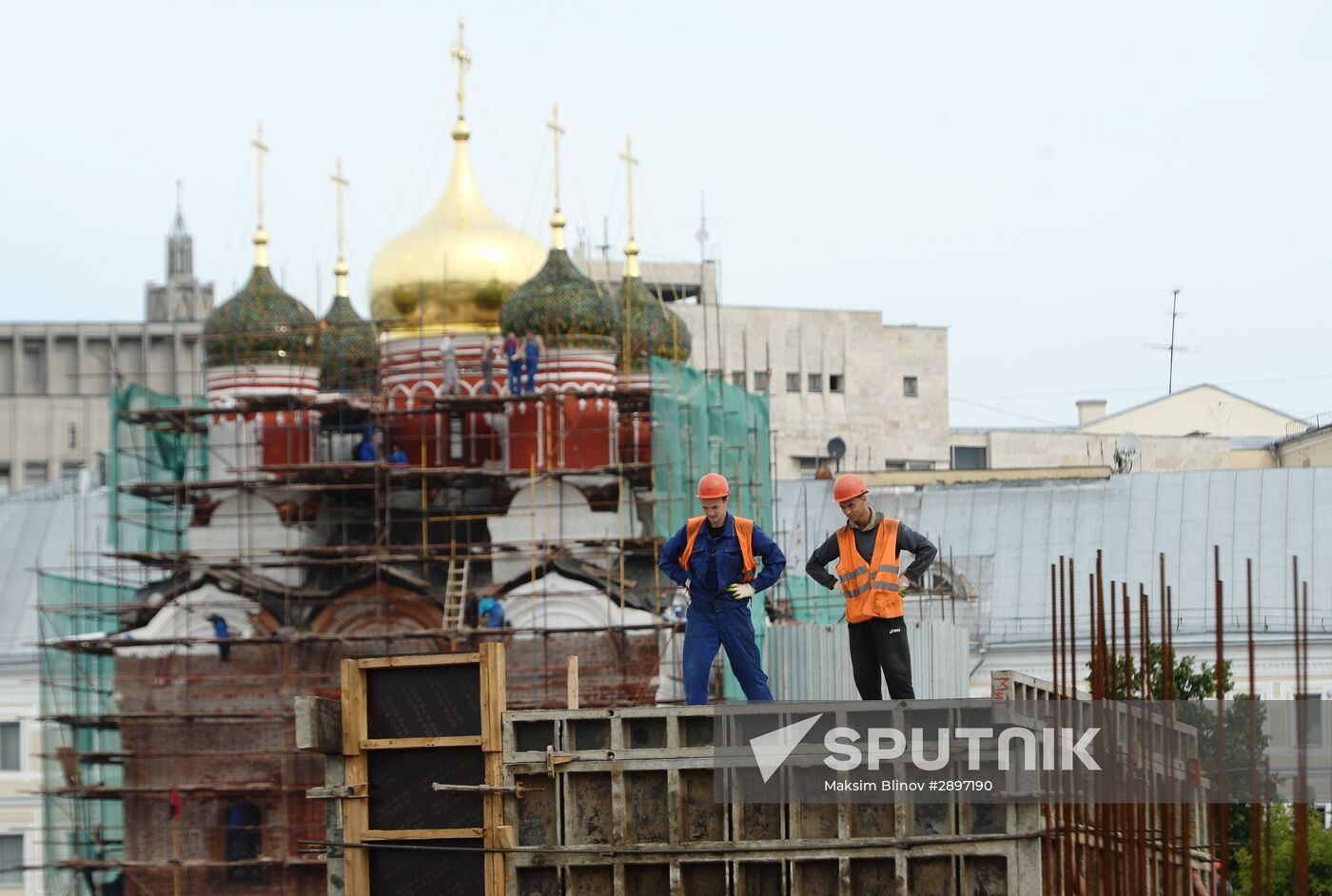 Moscow Mayor Sergei Sobyanin inspects Zaryadye and Luzhniki developments