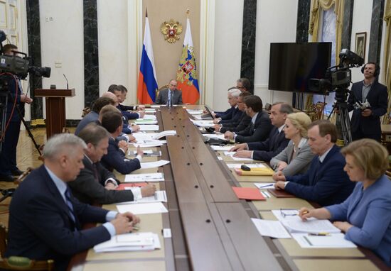 President Putin holds meeting with Russian Government