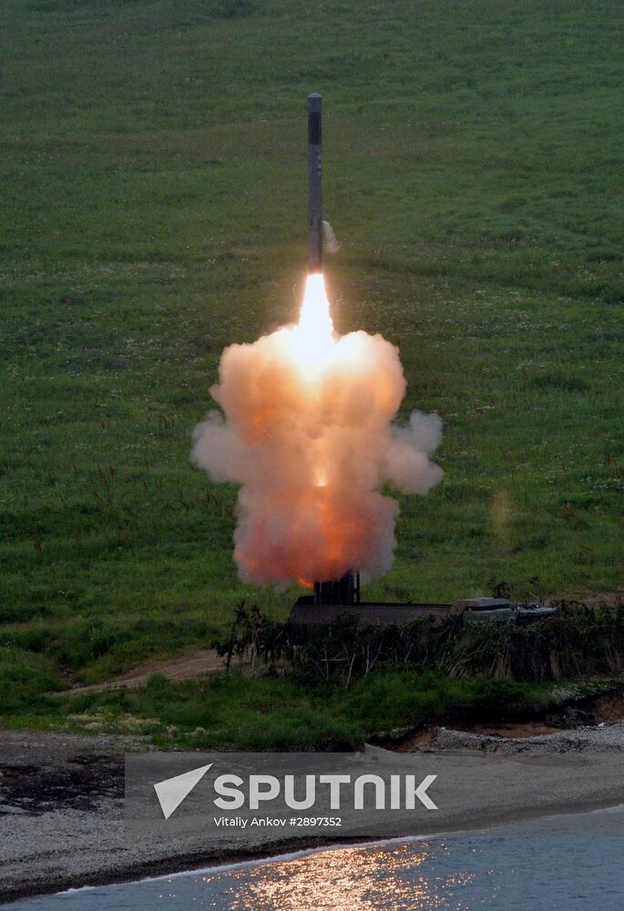 Pacific Fleet missile and artillery brigade holds drill