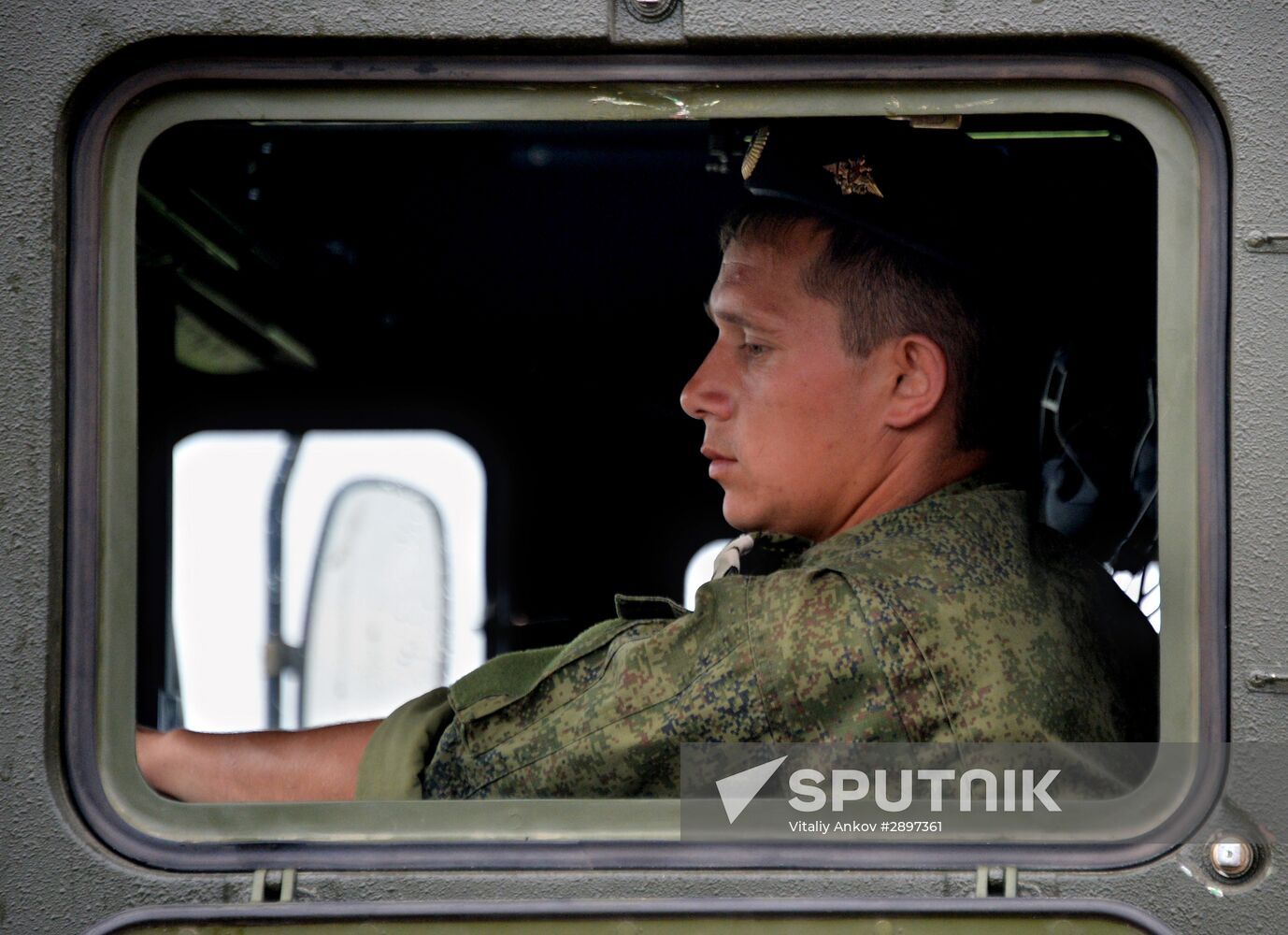 Pacific Fleet missile and artillery brigade holds drill