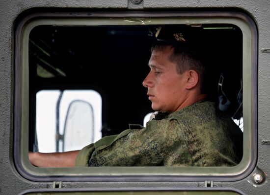 Pacific Fleet missile and artillery brigade holds drill