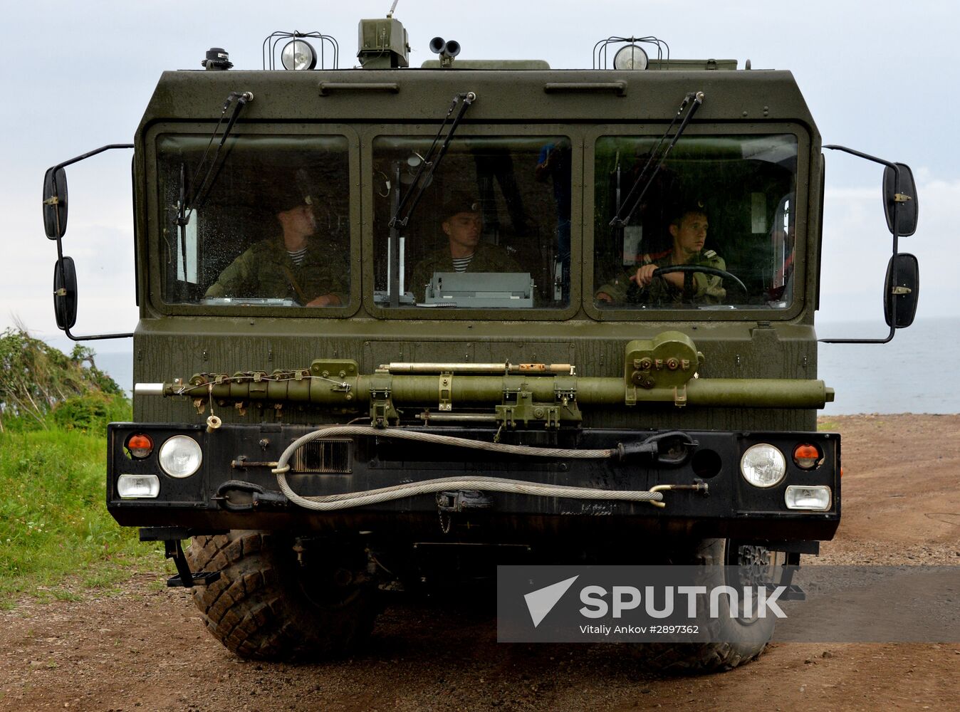 Pacific Fleet missile and artillery brigade holds drill