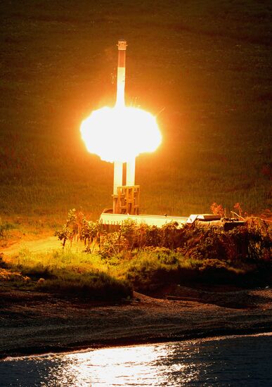 Pacific Fleet missile and artillery brigade holds drill