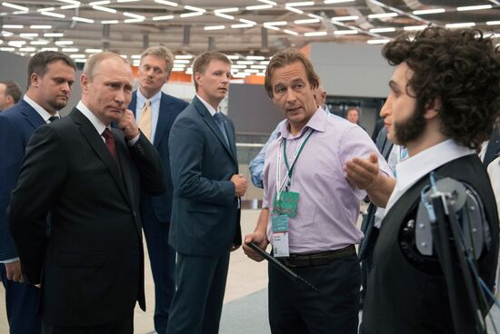 President Vladimir Putin takes part in meeting of ASI Expert Council