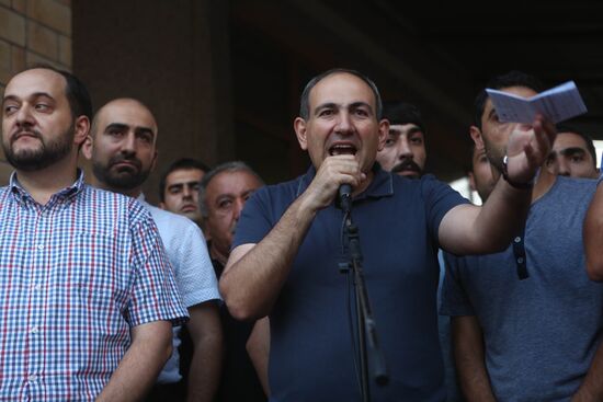 Situation near police station seized in Yerevan