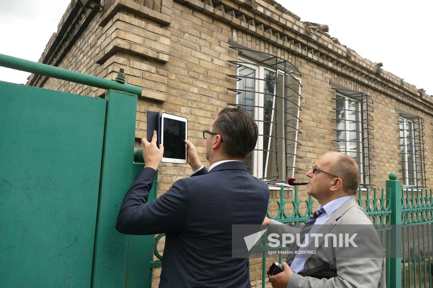 International observers arrive in Donetsk People's Republic