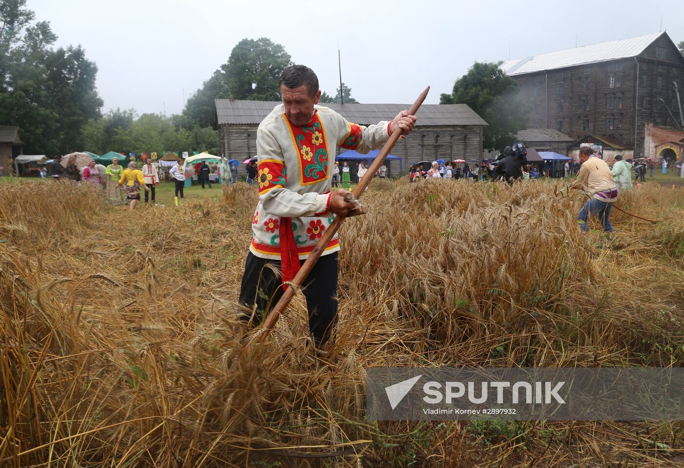 "I Am a Russian Peasant" festival