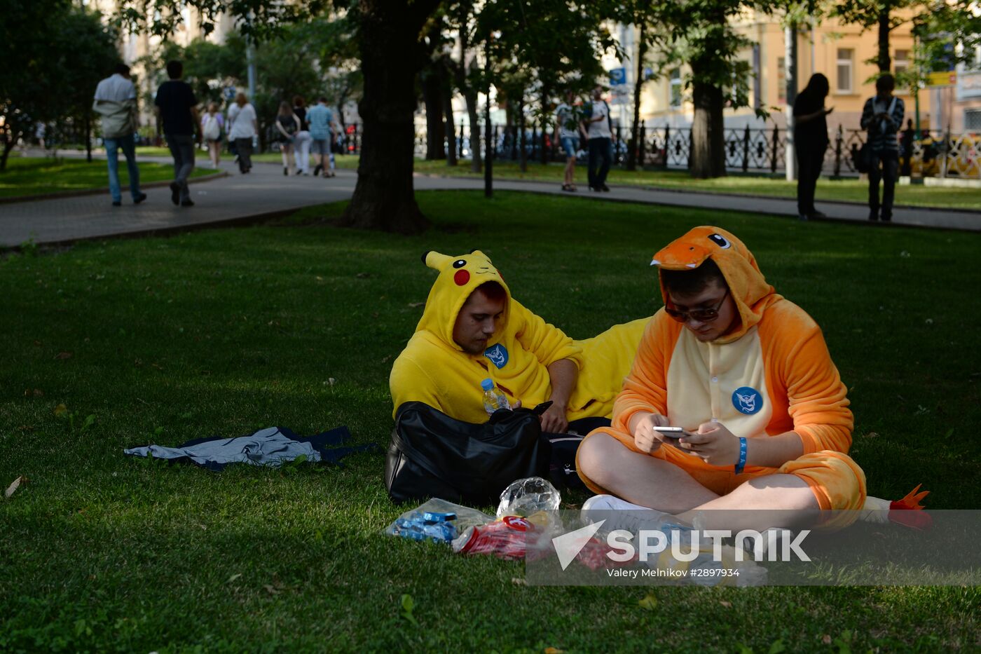 Pokemon Go players in Ilyinsky Park, Moscow