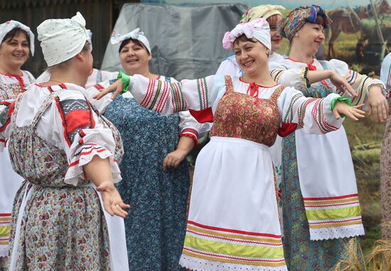 "I Am a Russian Peasant" festival