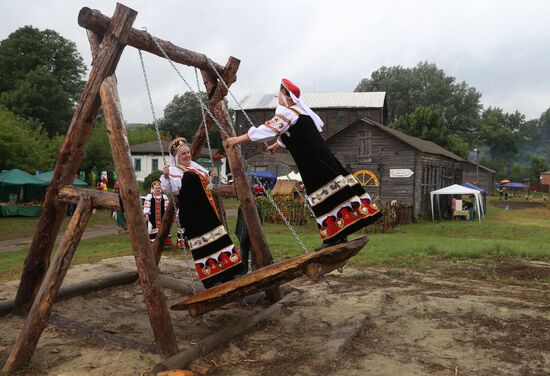 "I Am a Russian Peasant" festival