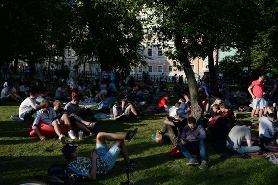 Pokemon Go players in Ilyinsky Park, Moscow