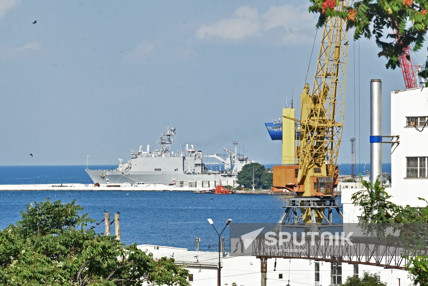 Ships engaged in Ukrainian-US Sea Breeze 2016 exercise in Odessa port
