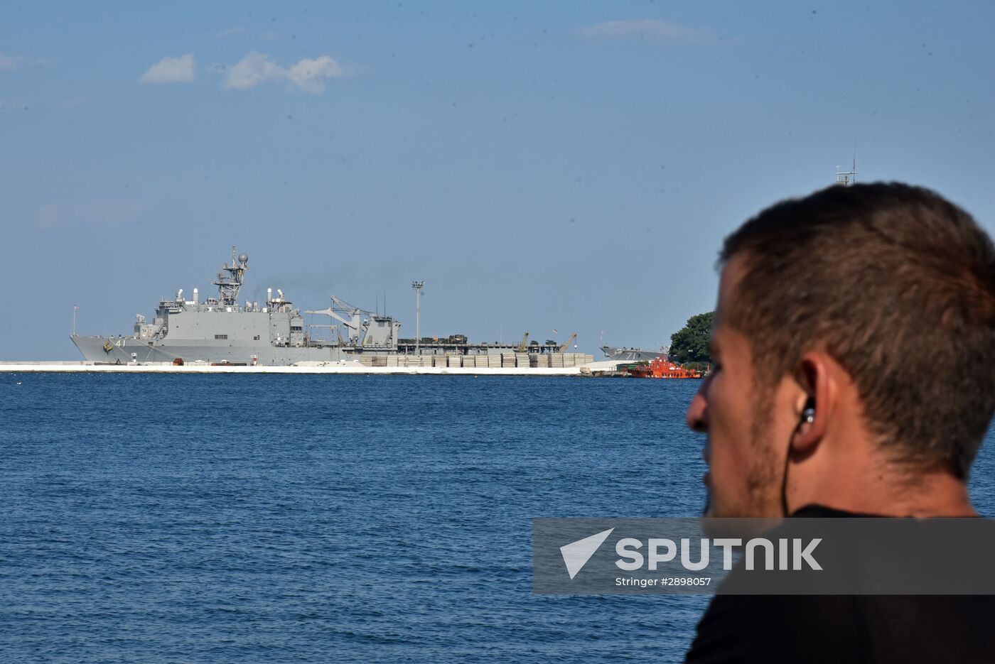 Ships engaged in Ukrainian-US Sea Breeze 2016 exercise in Odessa port