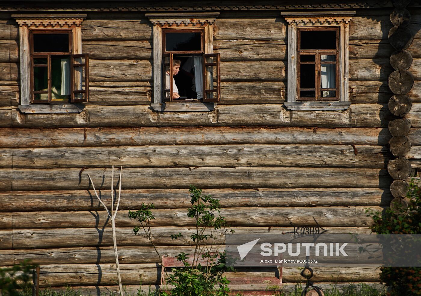 Verkhnie Mandrogi tourist village