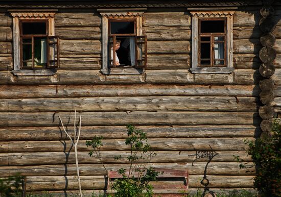 Verkhnie Mandrogi tourist village