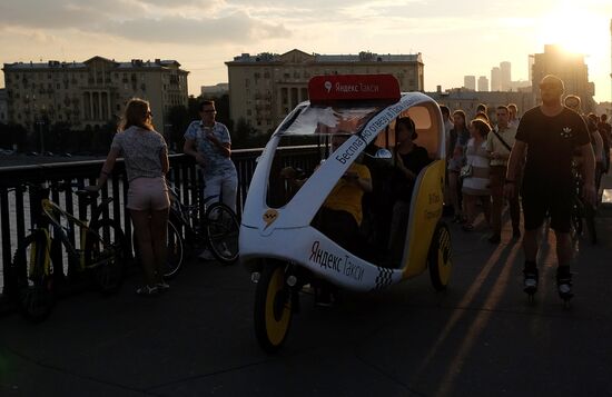 Yandex.Taxi pedicab
