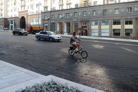 Moscow's Tverskaya Street re-opened after improvement works