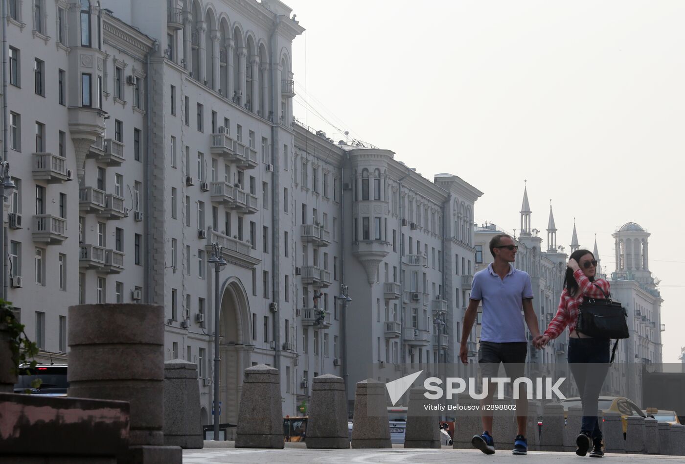 Moscow's Tverskaya Street re-opened after improvement works