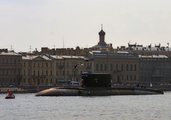 Warships enter the Neva River to take part in Russian Navy Day parade