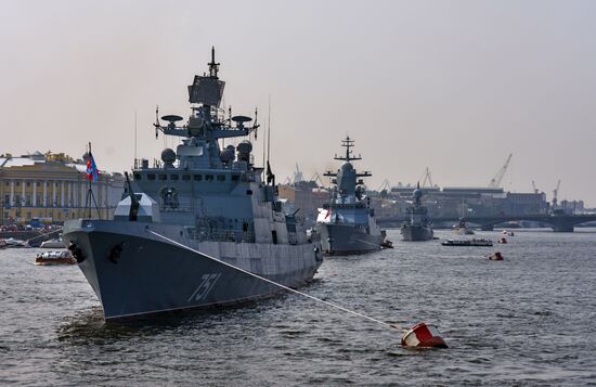 Warships enter the Neva River to take part in Russian Navy Day parade