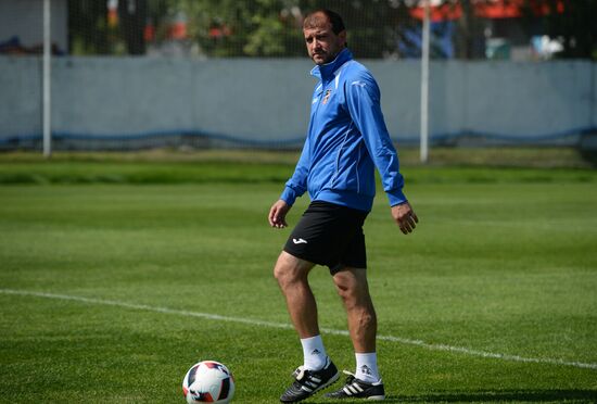 Football. FC Ural training session