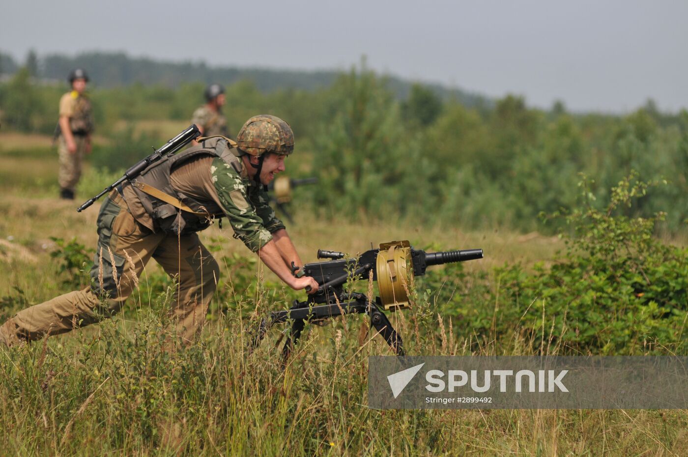 Ukrainian border troops drill