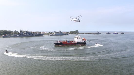Final rehearsal of parade to mark Russian Navy Day in Baltiysk