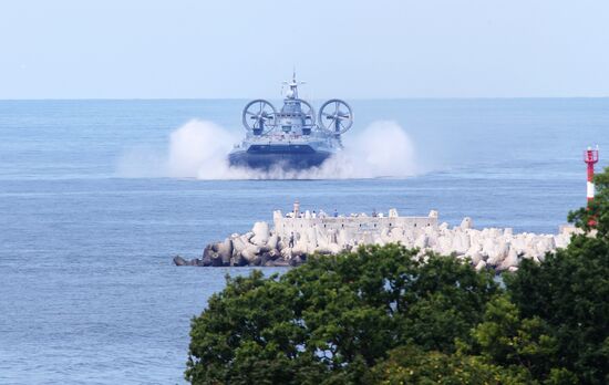 Final rehearsal of parade to mark Russian Navy Day in Baltiysk