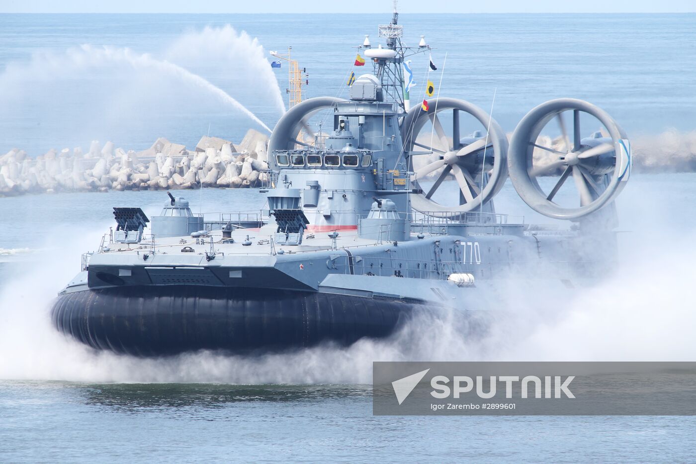 Final rehearsal of parade to mark Russian Navy Day in Baltiysk