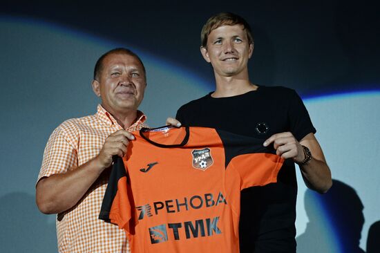 FC Ural Yekaterinburg holds training session