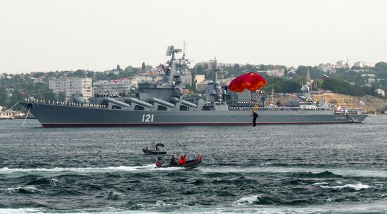 Final rehearsal of parade to mark Russia's Navy Day in Sevastopol