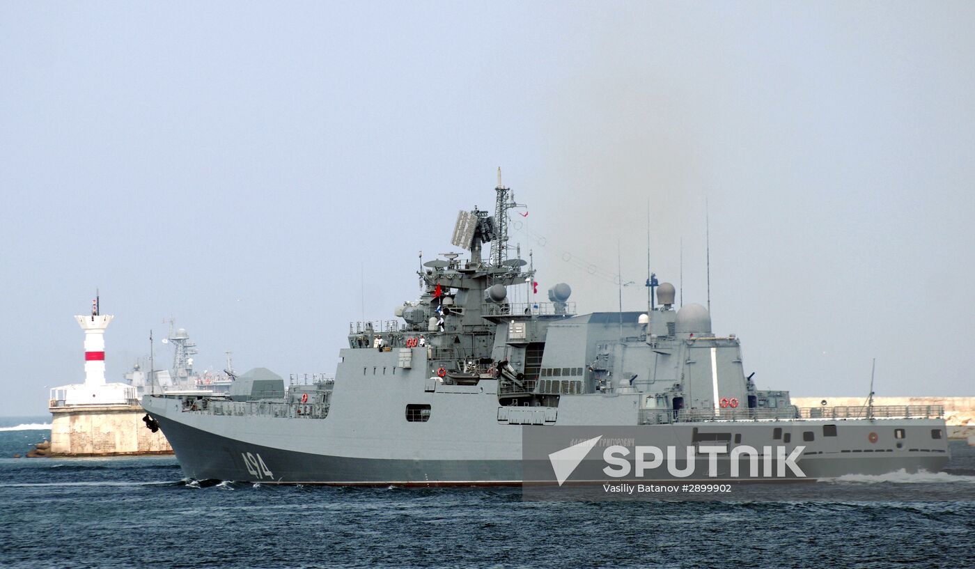 Final rehearsal of parade to mark Russia's Navy Day in Sevastopol