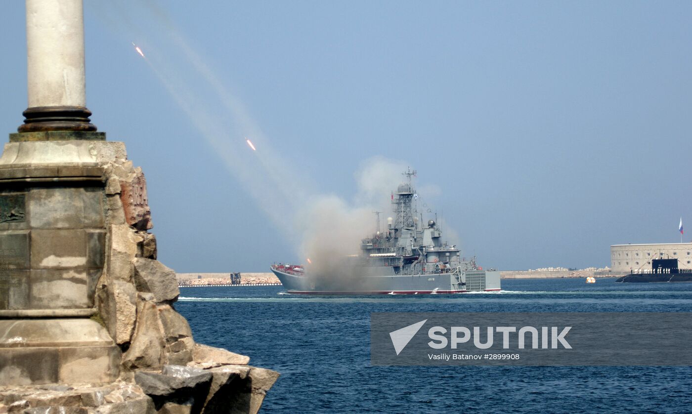 Final rehearsal of parade to mark Navy Day in Sevastopol