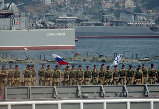 Final rehearsal of parade to mark Navy Day in Sevastopol