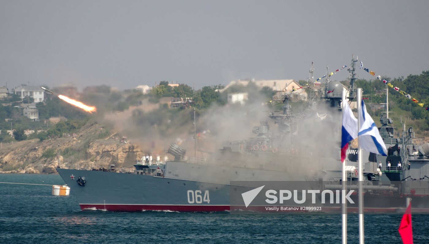 Final rehearsal of parade to mark Navy Day in Sevastopol