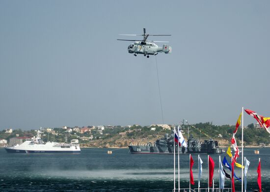 Final rehearsal of parade to mark Navy Day in Sevastopol