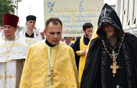 Ukrainian Orthodox Church's cross procession in Kiev