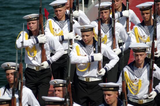 Final rehearsal of parade to mark Navy Day in Sevastopol