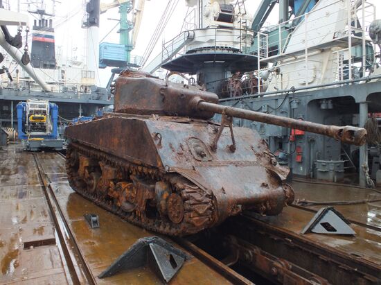 US Sherman tank raised from bottom of Barents Sea
