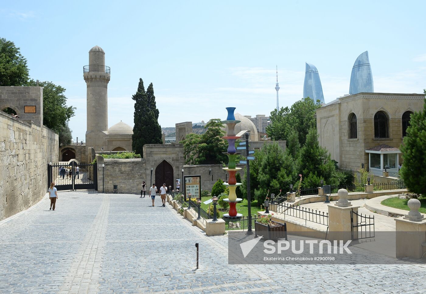 Cities of the world. Baku