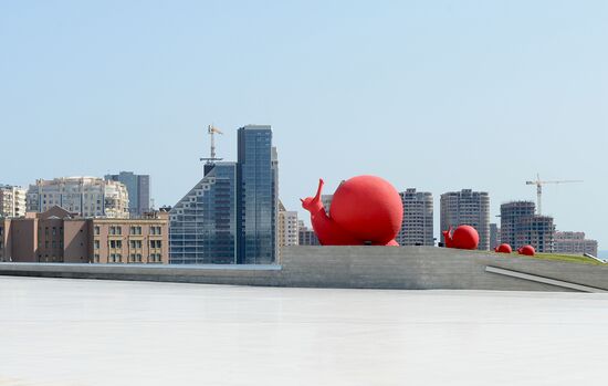 Cities of the world. Baku