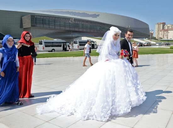 Cities of the world. Baku