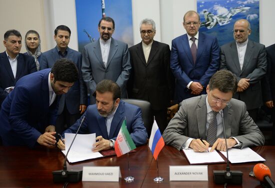 Russian Energy Minister Alexander Novak's meeting with Iranian IT Minister Mahmoud Vaezi
