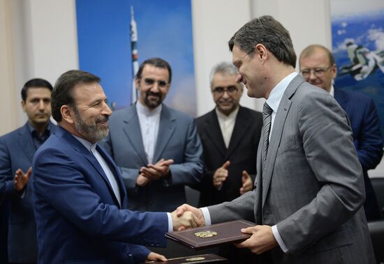 Russian Energy Minister Alexander Novak's meeting with Iranian IT Minister Mahmoud Vaezi