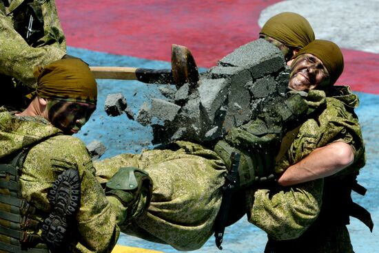 Final rehearsal of Navy Day celebrations in Vladivostok