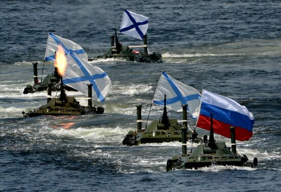 Final rehearsal of Navy Day celebrations in Vladivostok