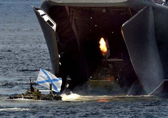 Final rehearsal of Navy Day celebrations in Vladivostok