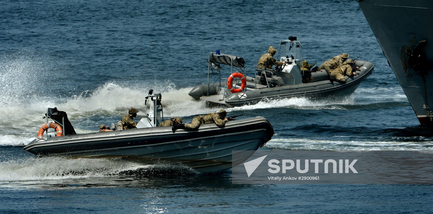 Final rehearsal of Navy Day celebrations in Vladivostok